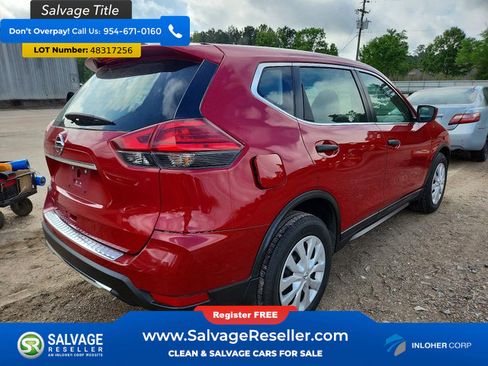 Used 2017 Nissan Rogue S image 4