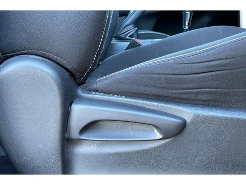 Used 2018 Toyota RAV4 XLE image 24