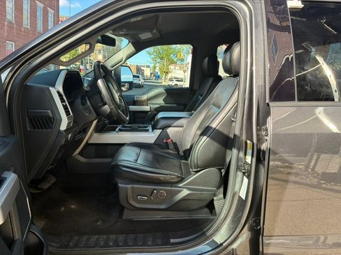 Used 2018 Ford F250 Lariat w/ Lariat Ultimate Package image 14