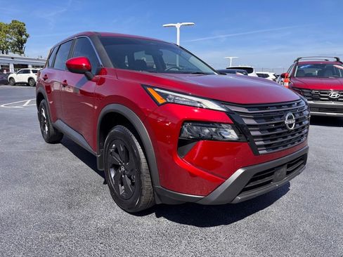 Used 2026 Nissan Rogue SV w/ Cold Weather Package FWD image 7