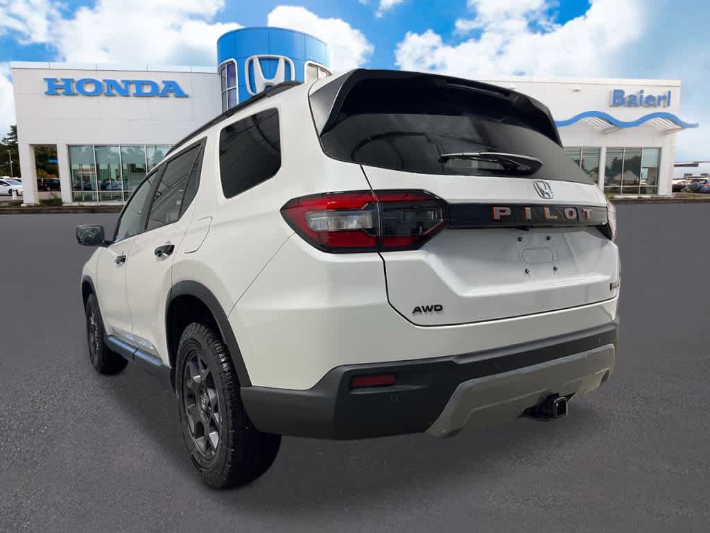 New 2026 Honda Pilot TrailSport image 3