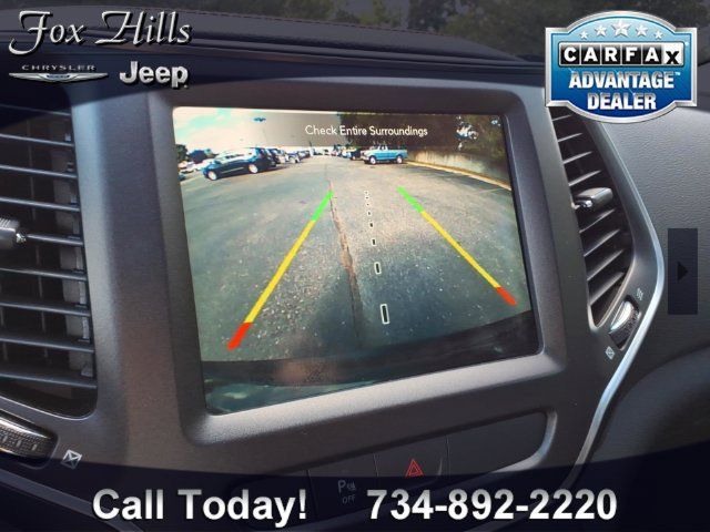 Used 2019 Jeep Cherokee Trailhawk AWD/4WD image 21