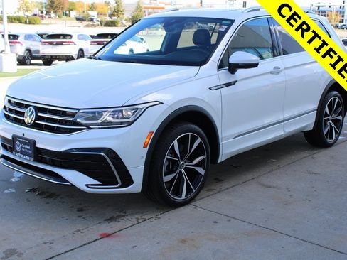 Certified 2023 Volkswagen Tiguan SEL R-Line image 3