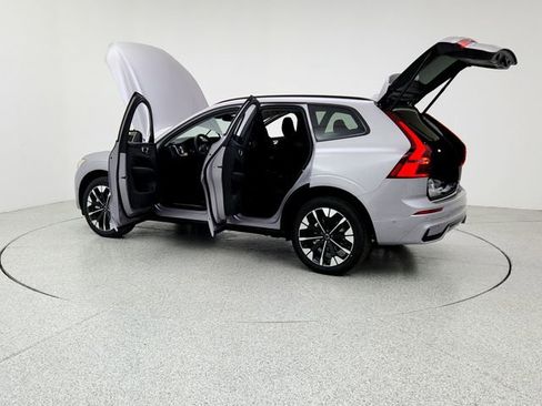 New 2026 Volvo XC60 B5 Plus w/ Protection Package Premier image 12