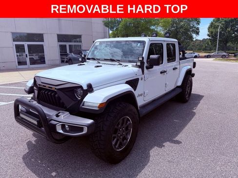 Used 2021 Jeep Gladiator Overland AWD/4WD image 3
