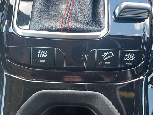 Used 2024 Jeep Compass Trailhawk AWD/4WD image 30