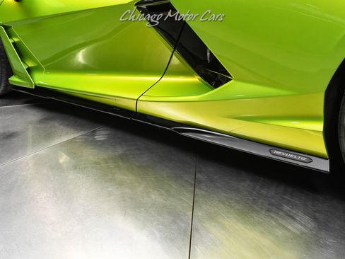 Used 2025 Lamborghini Revuelto AWD/4WD image 29