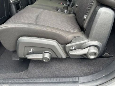 Used 2017 Dodge Journey SXT w/ Premium Group FWD image 23