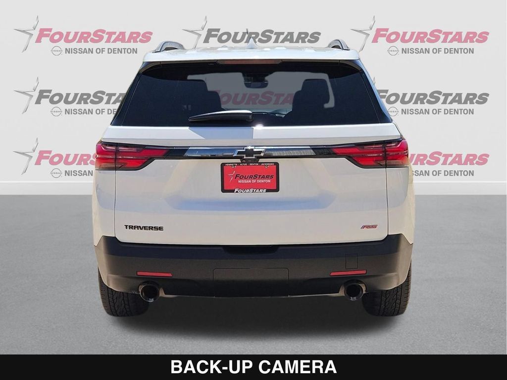 Used 2023 Chevrolet Traverse RS w/ LPO, Floor Liner Package FWD image 5