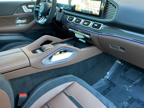 New 2026 Mercedes-Benz GLE 63 AMG S image 15