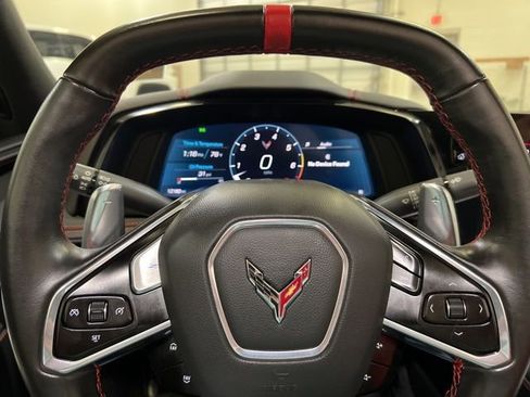 Used 2022 Chevrolet Corvette Stingray Convertible w/ 1LT image 18