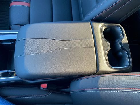 New 2026 Chevrolet Traverse RS w/ LPO, Floor Liner Package FWD image 29