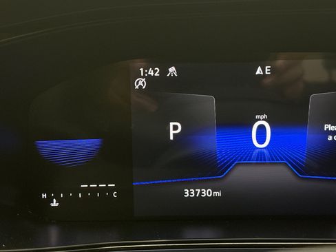 Used 2023 Volkswagen Taos SE image 9