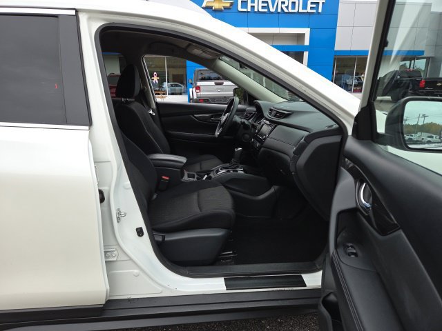 Used 2018 Nissan Rogue SV FWD image 33
