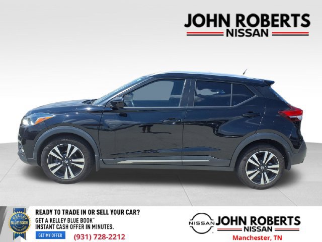 Used 2019 Nissan Kicks SR w/ SR Premium Package FWD image 2