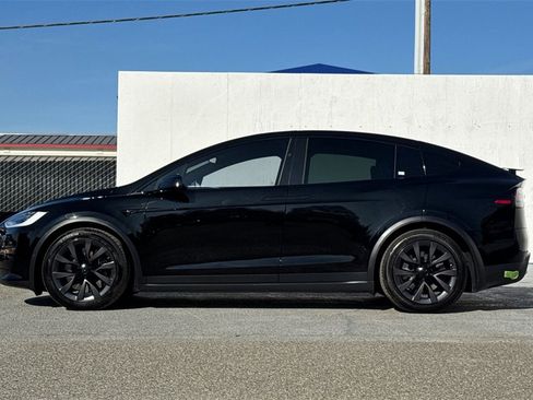 Used 2023 Tesla Model X Standard Range image 6