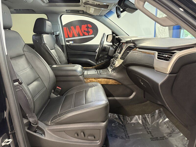 Used 2015 GMC Yukon Denali w/ Premium Package AWD/4WD image 9