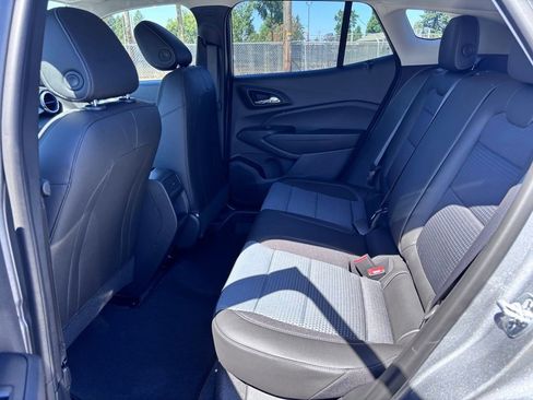 New 2025 Chevrolet Trax LT image 37