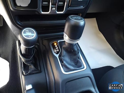 Used 2020 Jeep Wrangler Unlimited Sport S AWD/4WD image 9