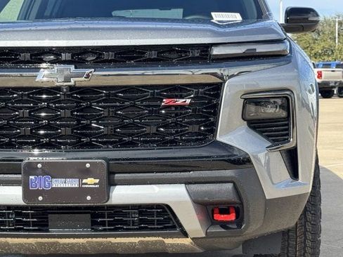 New 2026 Chevrolet Traverse Z71 w/ Driver Confidence Package image 9