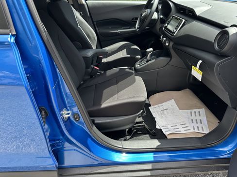 New 2025 Nissan Kicks Play S image 13