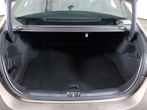 Used 2025 Mercedes-Benz E 450 4MATIC Sedan w/ Multicontour Seating Package image 21