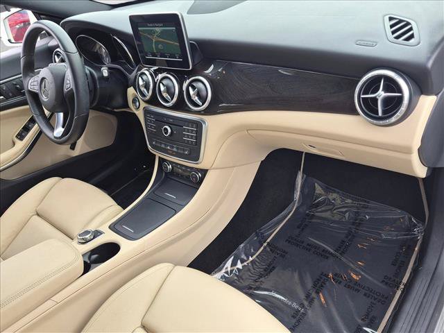 Used 2016 Mercedes-Benz CLA 250 image 21