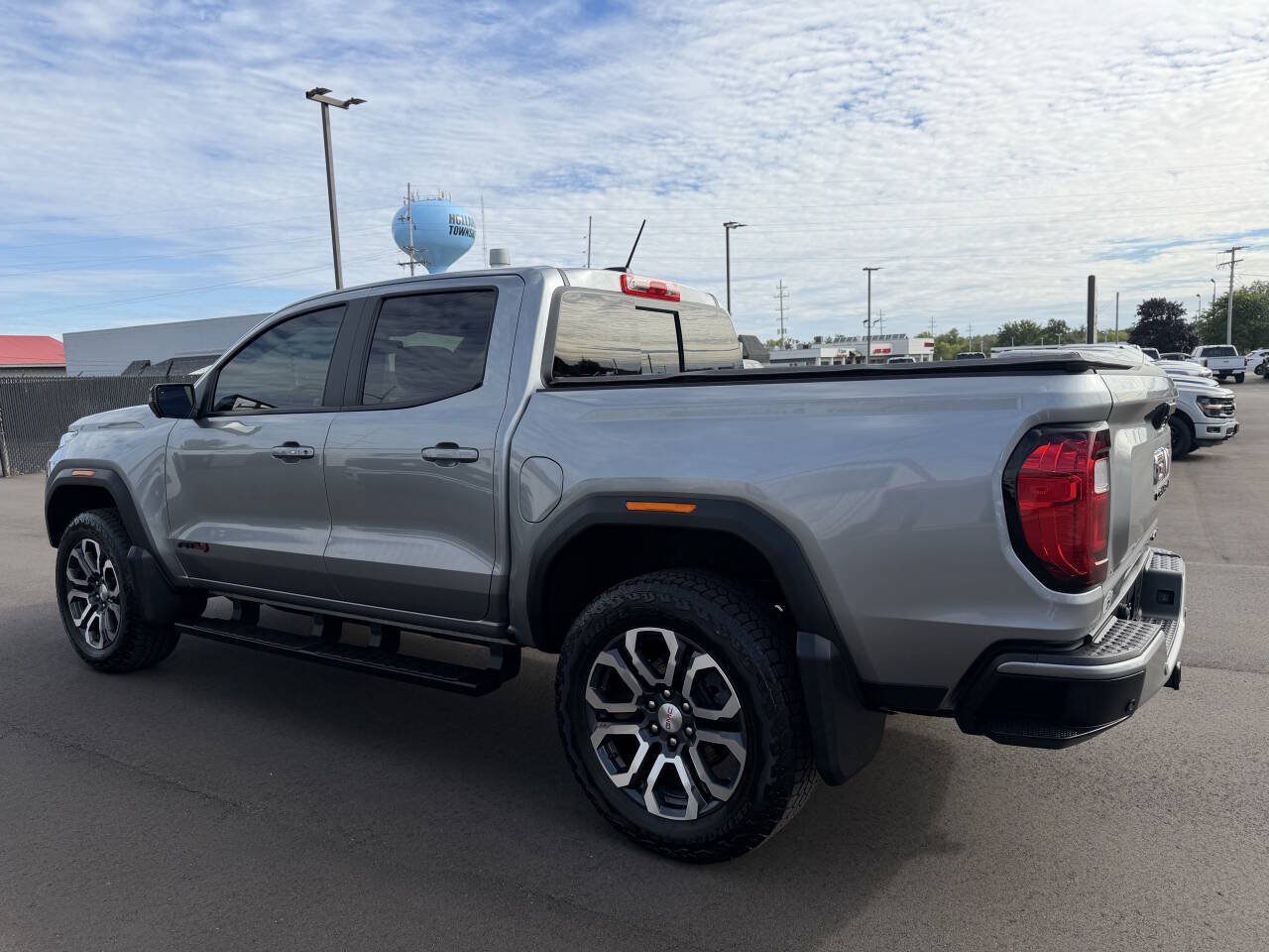 Used 2024 GMC Canyon AT4 w/ AT4 Premium Package AWD/4WD image 6