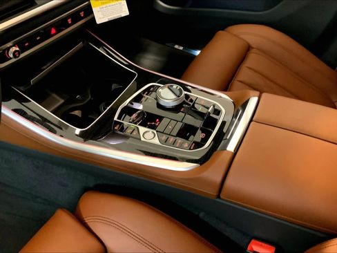 New 2026 BMW X5 xDrive50e w/ Executive Package image 7
