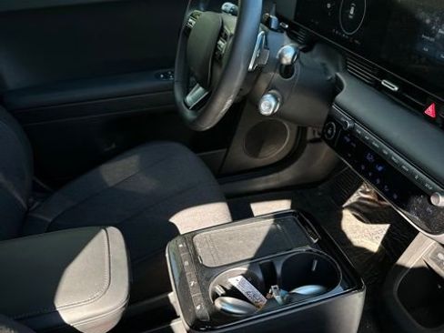 Certified 2025 Hyundai Ioniq 5 SE image 20