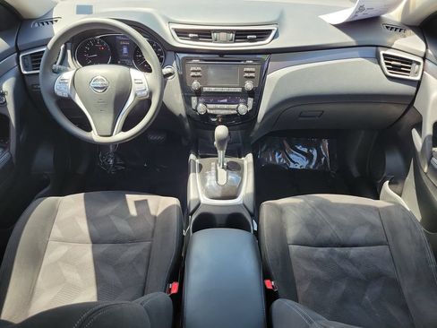 Used 2015 Nissan Rogue SV FWD image 13