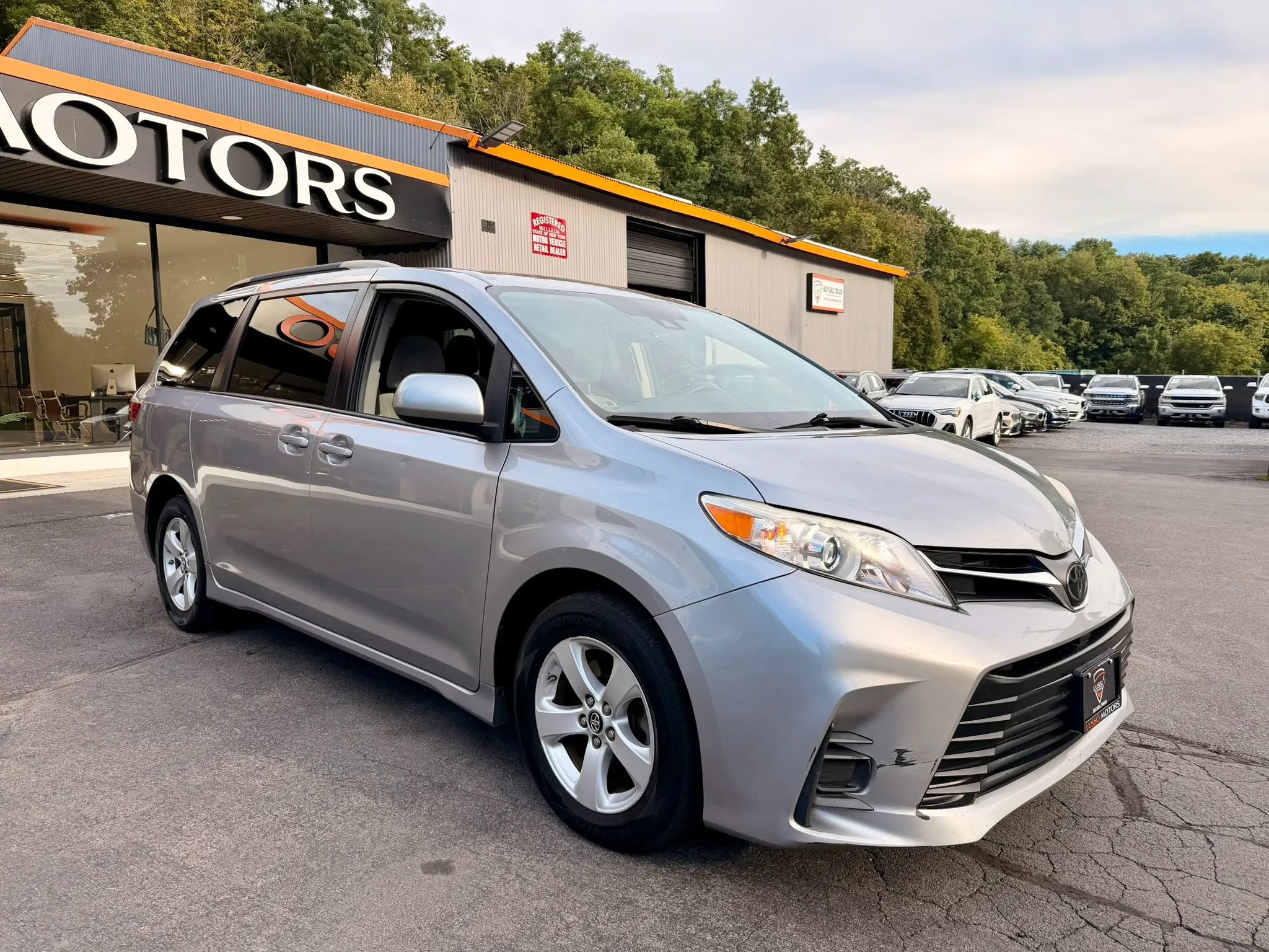 Used 2018 Toyota Sienna LE FWD image 9