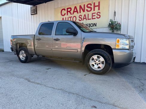 Used 2013 Chevrolet Silverado 1500 LT w/ All-Star Edition AWD/4WD image 2