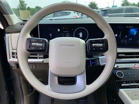 Used 2024 Hyundai Santa Fe Calligraphy FWD image 13