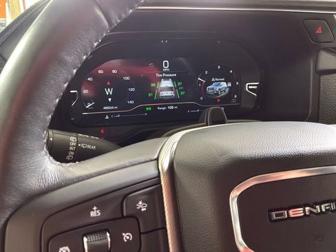 Used 2024 GMC Yukon Denali w/ Denali Reserve Package AWD/4WD image 26