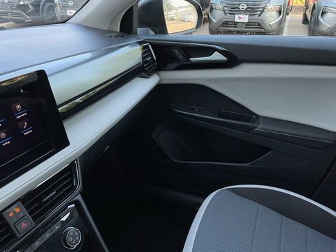 Used 2025 Volkswagen Taos S image 36