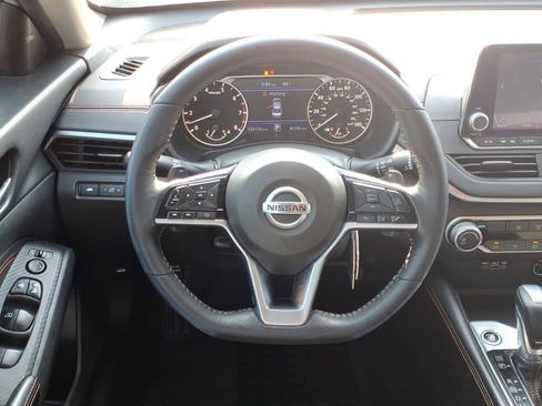 Used 2019 Nissan Altima 2.5 SR FWD image 5