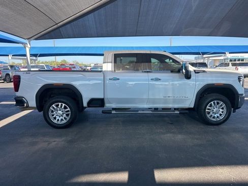 Used 2024 GMC Sierra 2500 SLT w/ Texas SLT Premium Package image 8