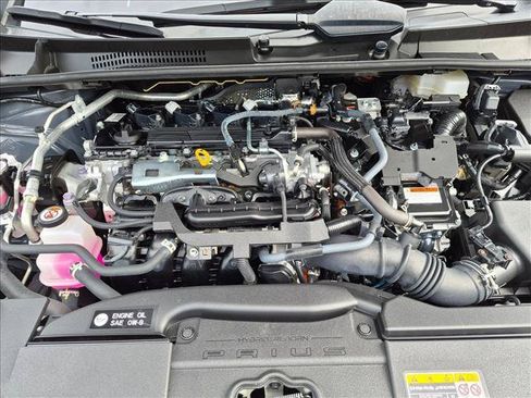 Used 2026 Toyota Prius XLE FWD image 21