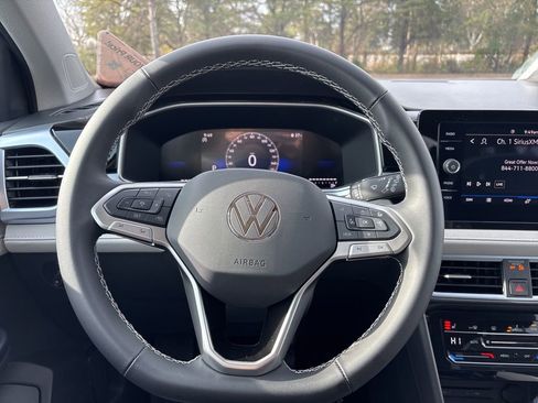 New 2026 Volkswagen Taos SE image 14