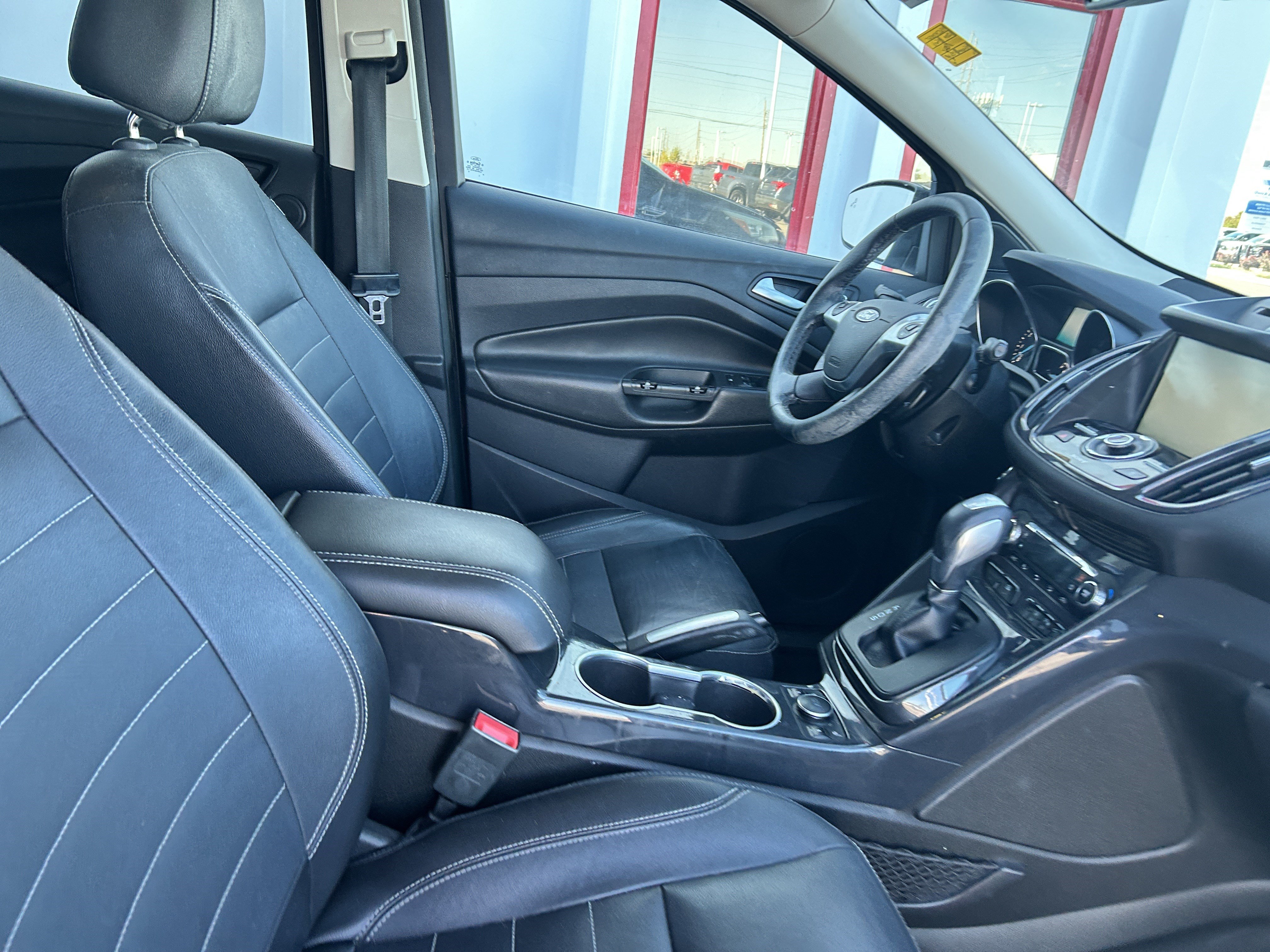 Used 2014 Ford Escape Titanium w/ Equipment Group 401A FWD image 12