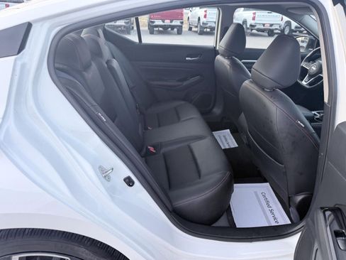 Used 2024 Nissan Altima 2.5 SR image 16