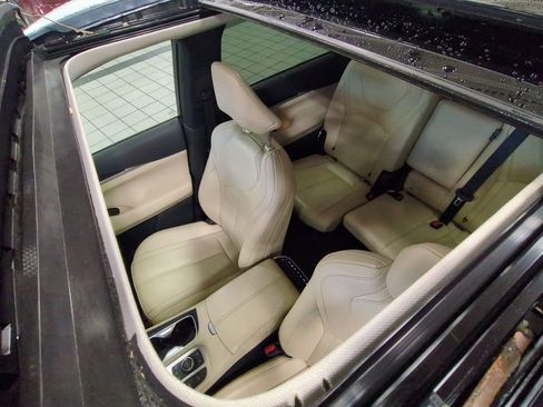 Used 2023 INFINITI QX60 Sensory w/ Vision Package image 8