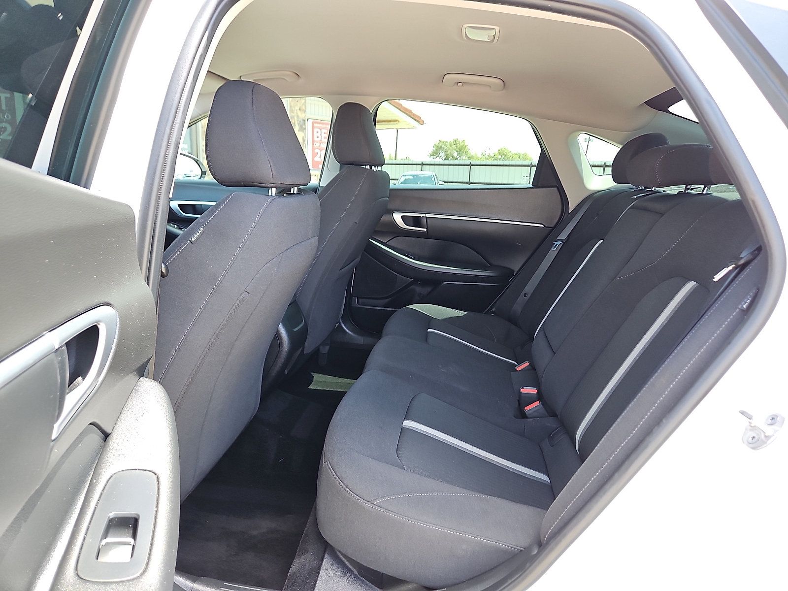 Used 2025 Hyundai Sonata SEL FWD image 9