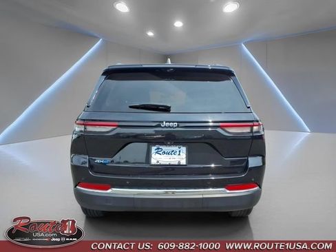 Used 2023 Jeep Grand Cherokee 4WD 4xe w/ Luxury Tech Group II image 5