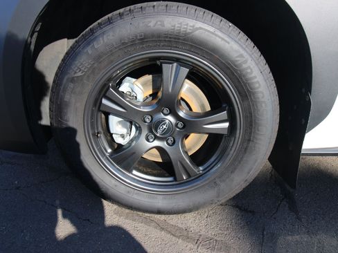 Used 2025 Subaru Solterra Premium image 33