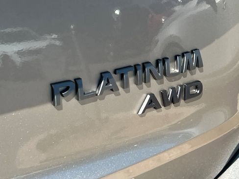New 2026 Nissan Rogue Platinum AWD/4WD image 17
