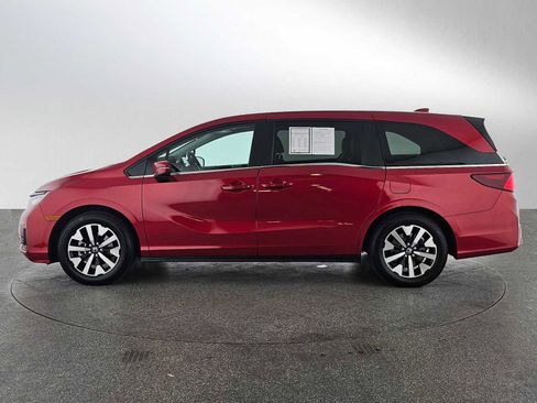 Certified 2025 Honda Odyssey EX-L image 6