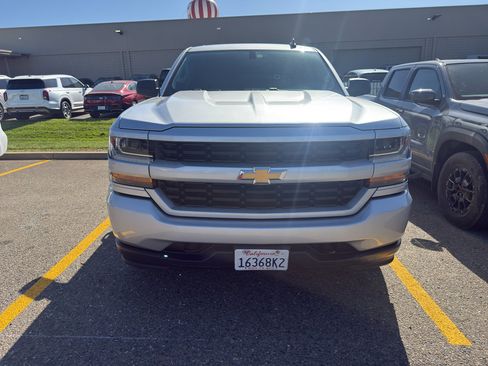 Used 2018 Chevrolet Silverado 1500 Custom w/ Custom Value Package AWD/4WD image 2