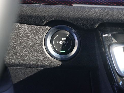 Used 2024 Chevrolet Traverse RS w/ LPO, Floor Liner Package image 29